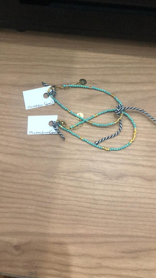 BBTLG2 Turq beaded bracelet 19cm with gold accent beads - 3mm