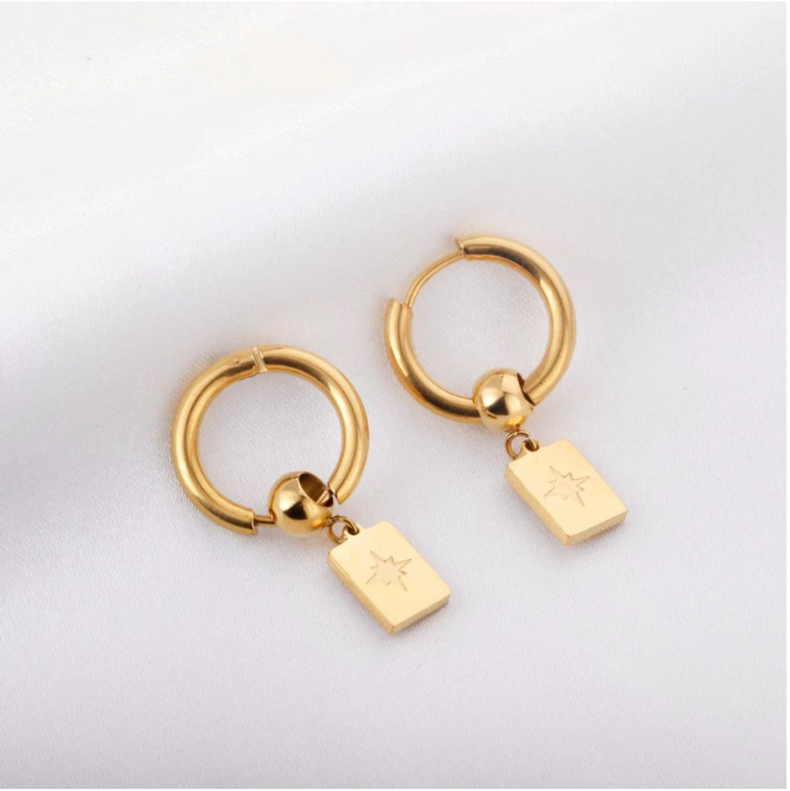 EH13 Gold hoops with star tags