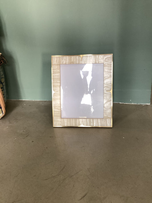 Frame White Marbled with Brass